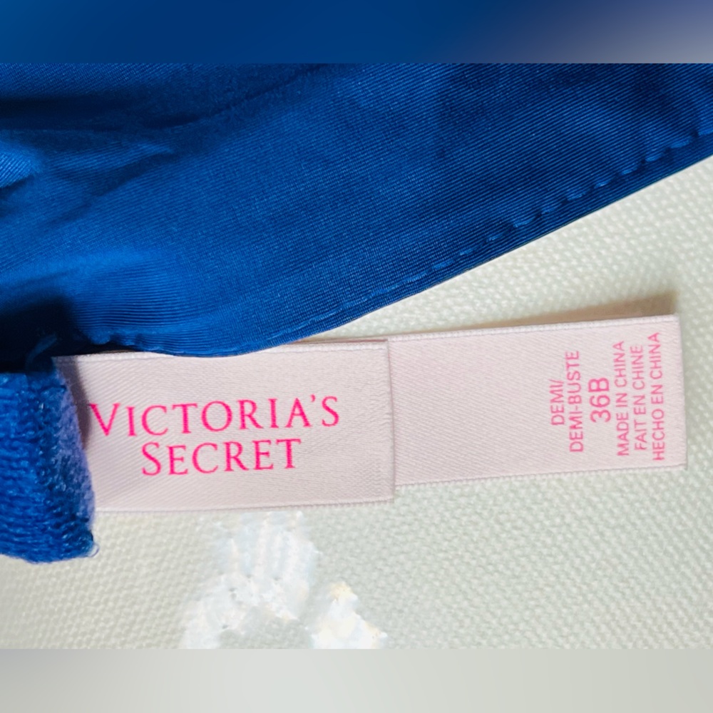 Victoria Secret Lot of 2 Women’s Push Up Bras Black and Blue 36B - Picture 12 of 14